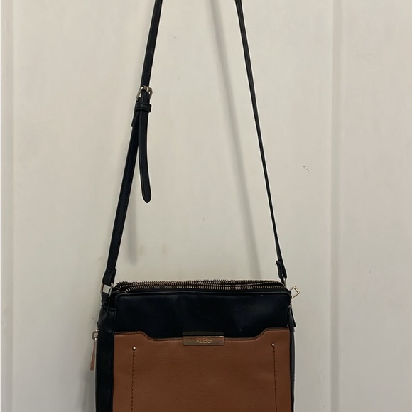 Aldo Elegant Black and Brown Crossbody Bag - Picture 1 of 3